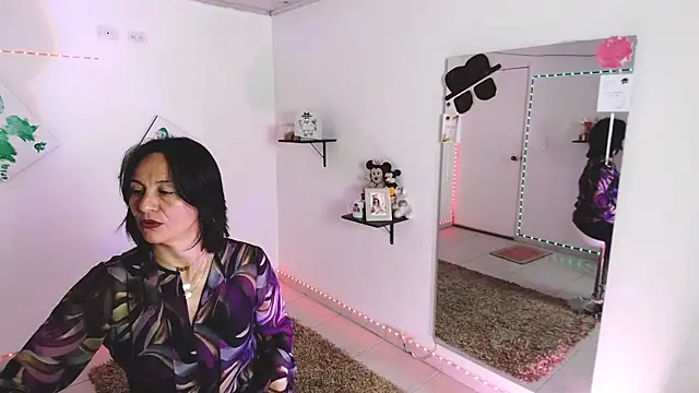 lollita 23  online show from 26, 9, 2025