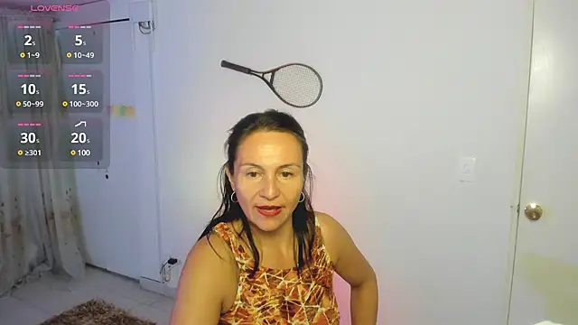 lollita 23  online show from 5, 3, 2025