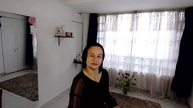 lollita 23  online show from 15, 5, 2026