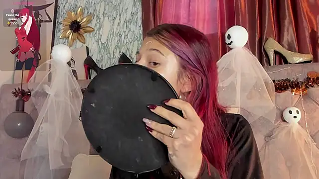  Scarlett 01 online show from 28, 10, 2025