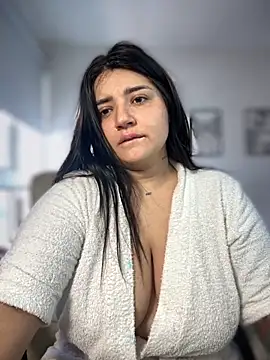 Snapshot of horny_roomiess chatting on 21, 11, 2025 horny roomiess online show from 21, 11, 2025