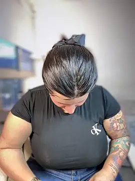 Snapshot of horny_roomiess chatting on 16, 10, 2025 horny roomiess online show from 16, 10, 2025