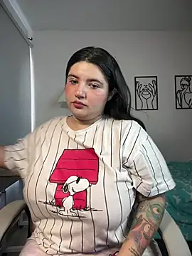 horny roomiess online show from 26, 3, 2026