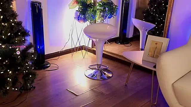 Victoria-Harper online show from 14, 12, 2025