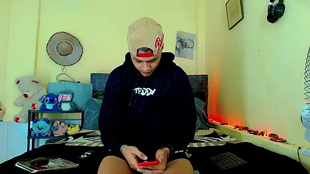 Liamscott  online show from 9, 4, 2026