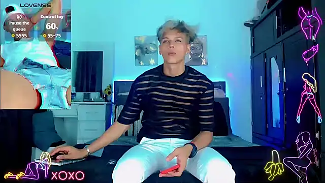 Liamscott  online show from 11, 9, 2025