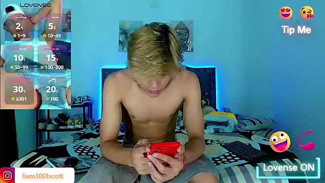 Liamscott  online show from 30, 11, 2025