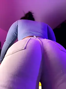 JulianaCastillo online show from 26, 11, 2025