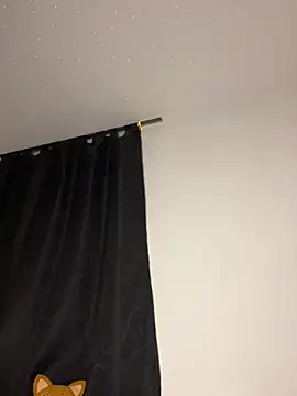 JulianaCastillo online show from 7, 4, 2026