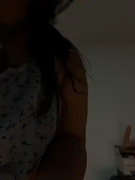 JulianaCastillo online show from 9, 11, 2025