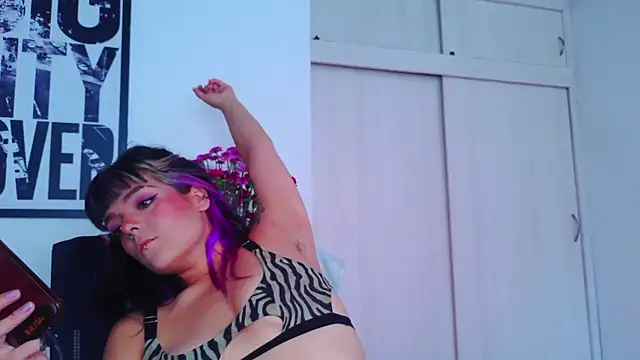 purple em69 online show from 14, 9, 2025