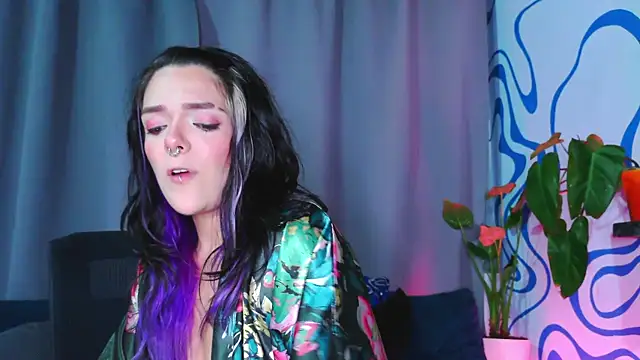 purple em69 online show from 5, 11, 2025