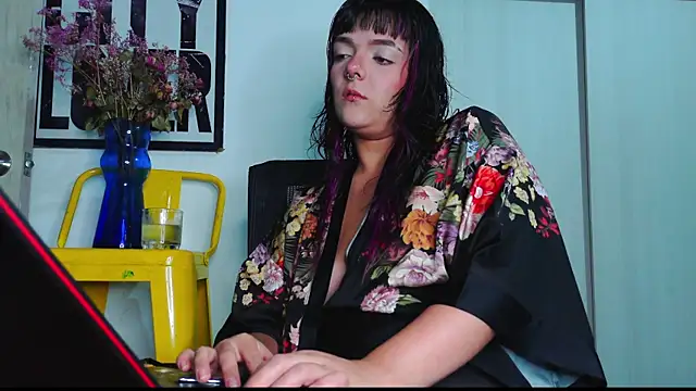 purple em69 online show from 17, 6, 2026