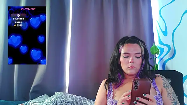 purple em69 online show from 10, 9, 2025