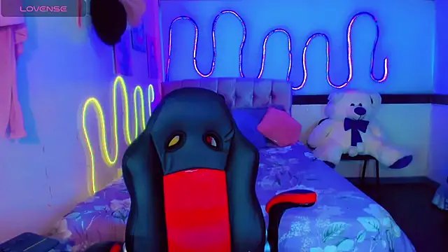 Jessica smith 1 online show from 7, 3, 2026