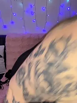 KikiBBW online show from 21, 1, 2025