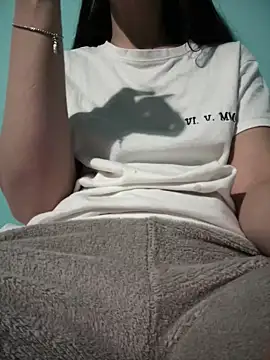 Snapshot of rossana99_ chatting on 19, 4, 2026 rossana99 online show from 19, 4, 2026