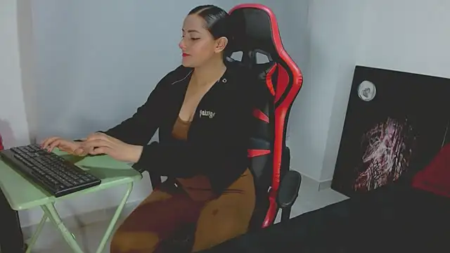 Noamartin  online show from 14, 4, 2026