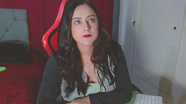 Noamartin  online show from 5, 1, 2026