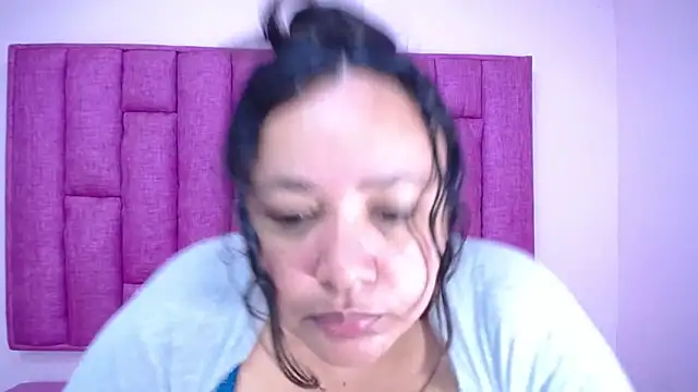 Snapshot of CrushOnMe_ chatting on 24, 10, 2025 CrushOnMe online show from 24, 10, 2025