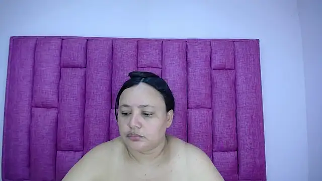 Snapshot of CrushOnMe_ chatting on 31, 10, 2025 CrushOnMe online show from 31, 10, 2025