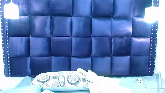 Snapshot of CrushOnMe_ chatting on 9, 9, 2025 CrushOnMe online show from 9, 9, 2025