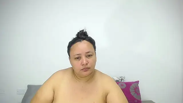 CrushOnMe  online show from 16, 5, 2026