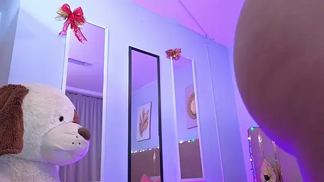 sarah cruzz  online show from 10, 1, 2026