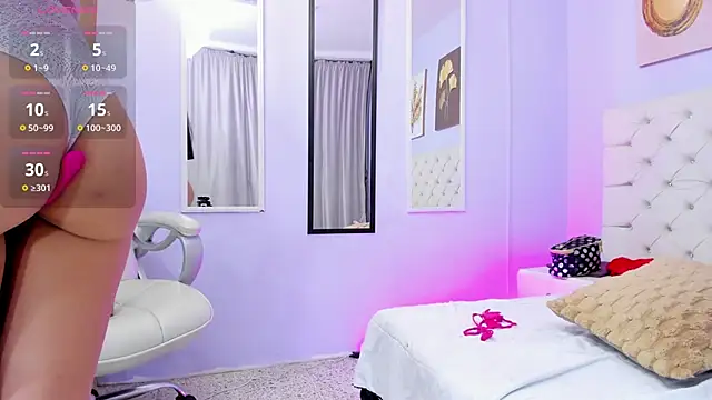 Snapshot of sarah_cruzz_ chatting on 11, 12, 2024 sarah cruzz online show from 11, 12, 2024