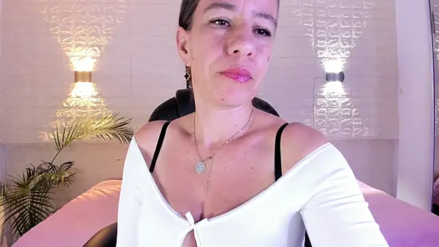 millie brown21 online show from 18, 4, 2026