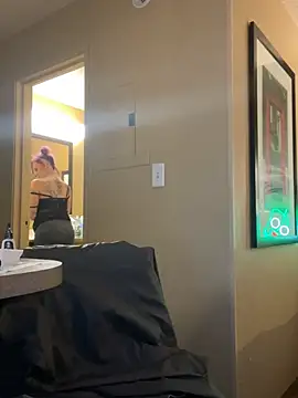 renegade vyxxen online show from 29, 1, 2025