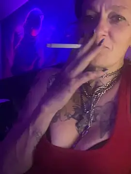 renegade vyxxen online show from 23, 2, 2025