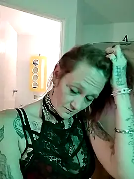 renegade vyxxen online show from 6, 3, 2025