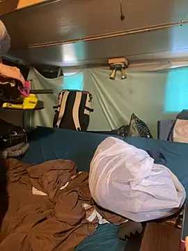 renegade vyxxen online show from 23, 2, 2025