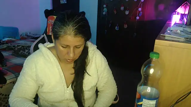 LucifernandaSw online show from 16, 4, 2026