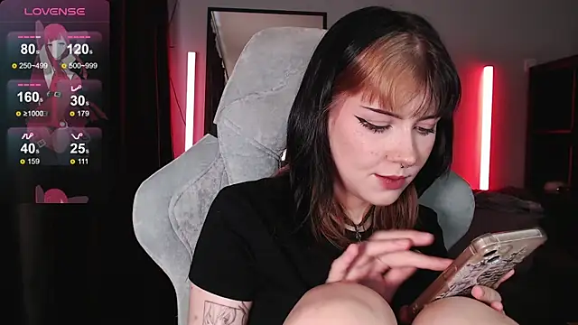 Snapshot of CutieTori chatting on 11, 10, 2025 CutieTori online show from 11, 10, 2025