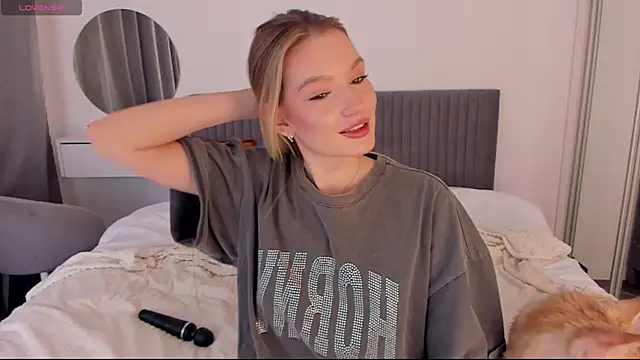 CassieRayss online show from 13, 11, 2025