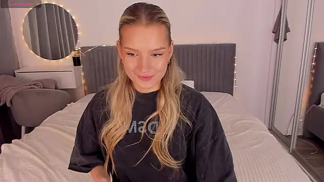 CassieRayss online show from 7, 5, 2026