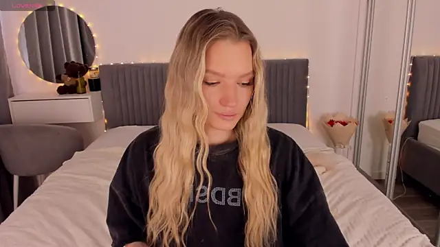 CassieRayss online show from 7, 6, 2026