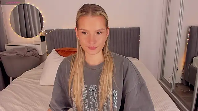 CassieRayss online show from 14, 4, 2026