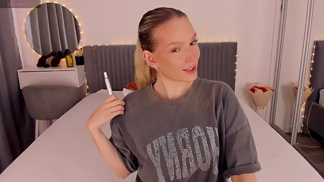 CassieRayss online show from 3, 6, 2026