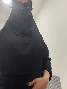 Snapshot of Hijabi_HotGirls chatting on 8, 3, 2025 Hijabi HotGirls online show from 8, 3, 2025