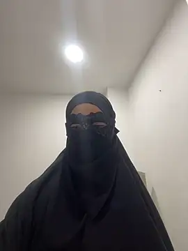 Snapshot of Hijabi_HotGirls chatting on 9, 3, 2025 Hijabi HotGirls online show from 9, 3, 2025