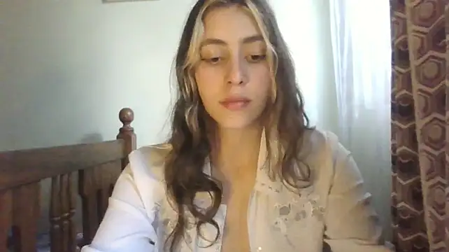 Snapshot of Liherz chatting on 8, 4, 2026 Liherz online show from 8, 4, 2026