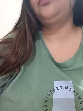 Snapshot of _Redwine_ chatting on 22, 2, 2025 Redwine online show from 22, 2, 2025