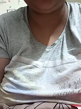 Snapshot of _Redwine_ chatting on 18, 3, 2025 Redwine online show from 18, 3, 2025