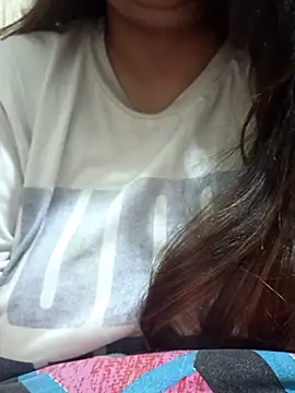 Snapshot of _Redwine_ chatting on 12, 3, 2025 Redwine online show from 12, 3, 2025