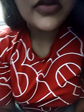 Snapshot of _Redwine_ chatting on 17, 12, 2025 Redwine online show from 17, 12, 2025