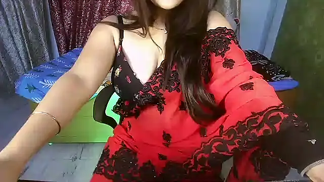 Snapshot of _Redwine_ chatting on 17, 12, 2025 Redwine online show from 17, 12, 2025