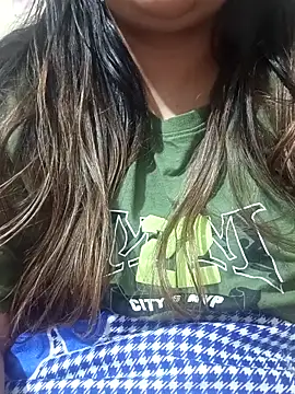 Snapshot of _Redwine_ chatting on 7, 11, 2025 Redwine online show from 7, 11, 2025